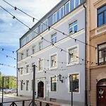 Historic With Wooden Floors In The Hearth Of Old-town Apartment