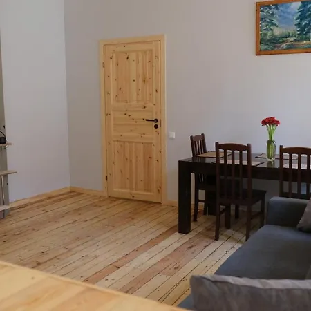 Historic Apartment With Wooden Floors In The Hearth Of Old-Town Riga Apartment *