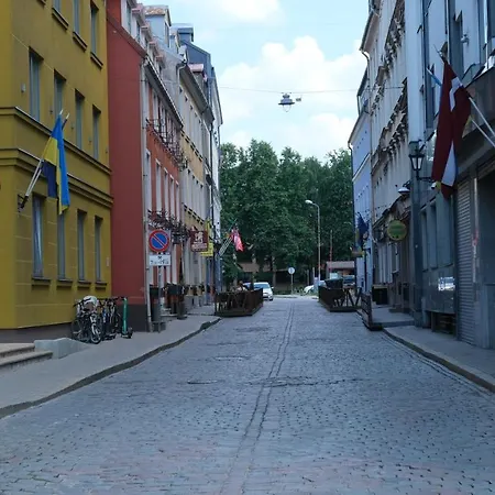 Historic Apartment With Wooden Floors In The Hearth Of Old-Town Riga Apartment *