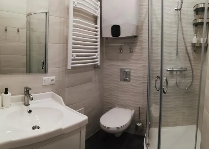 Historic With Wooden Floors In The Hearth Of Old-town