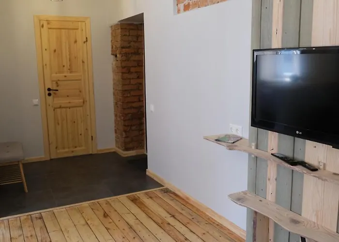 Historic With Wooden Floors In The Hearth Of Old-town Riga