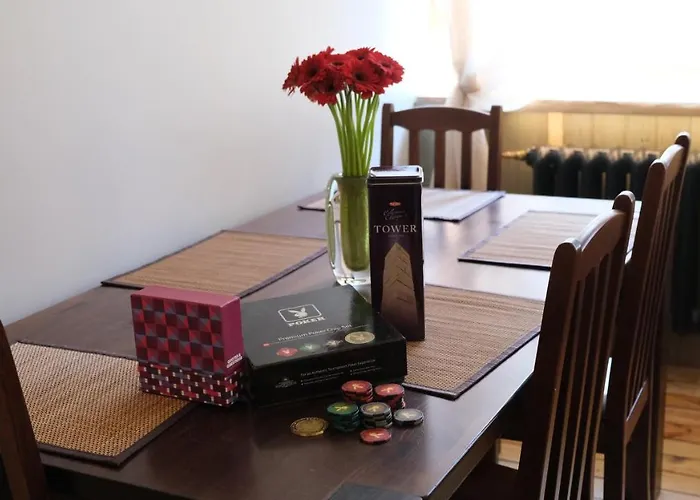 Historic With Wooden Floors In The Hearth Of Old-town Riga