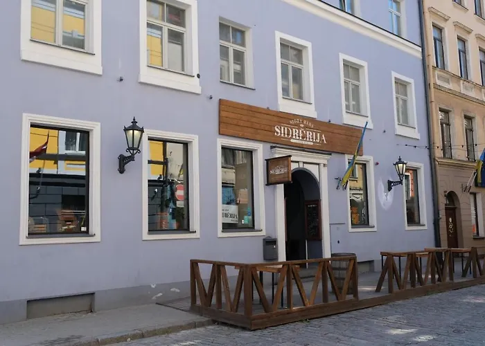 Historic With Wooden Floors In The Hearth Of Old-town *