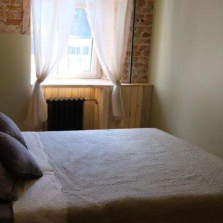 Apartman Historic With Wooden Floors In The Hearth Of Old-town