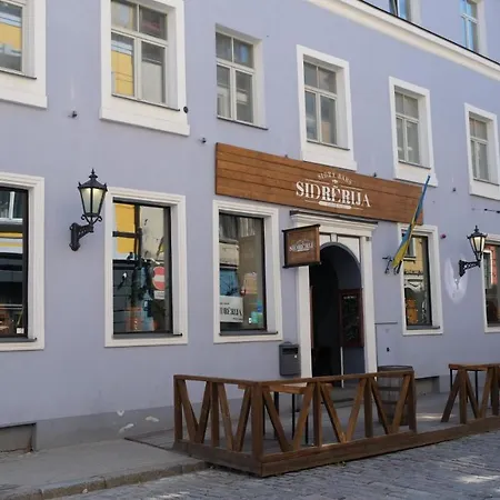 Historic With Wooden Floors In The Hearth Of Old-town *