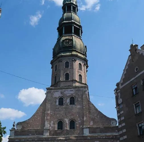 Historic With Wooden Floors In The Hearth Of Old-town Apartment